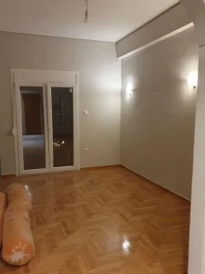 F2