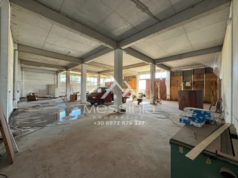 Επαγγ. Στέγη προς Ενοικίαση, 400 τ.μ., Κομποιι