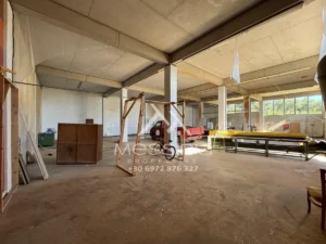 Επαγγ. Στέγη προς Ενοικίαση, 400 τ.μ., Κομποιι