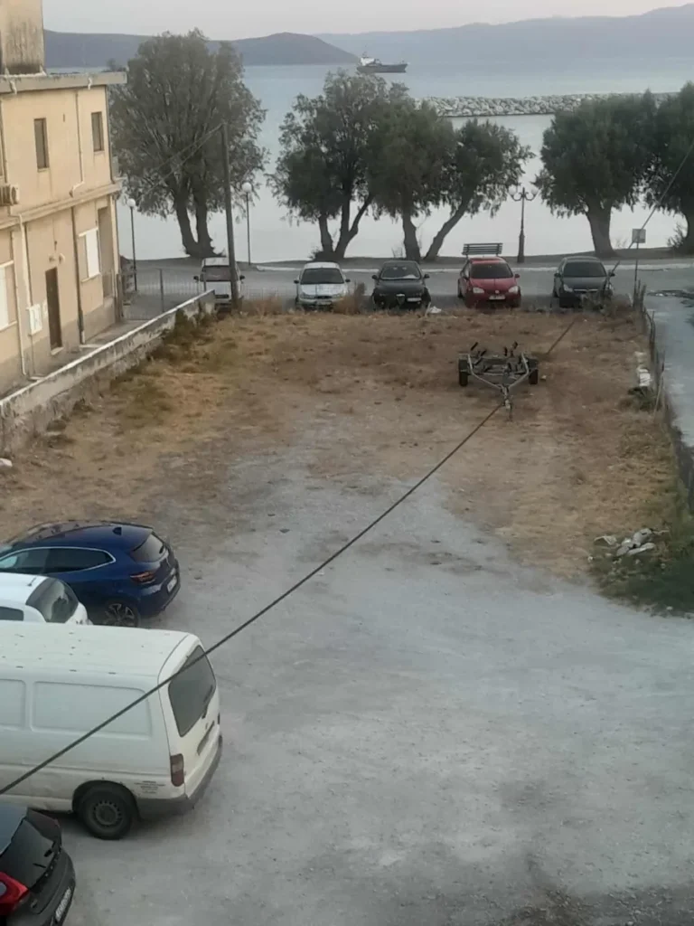 Γη προς Πώληση, 606 τ.μ., Αλιβέρι Εύβοιας