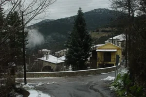 Γη προς Πώληση, 583 τ.μ., Αροανία