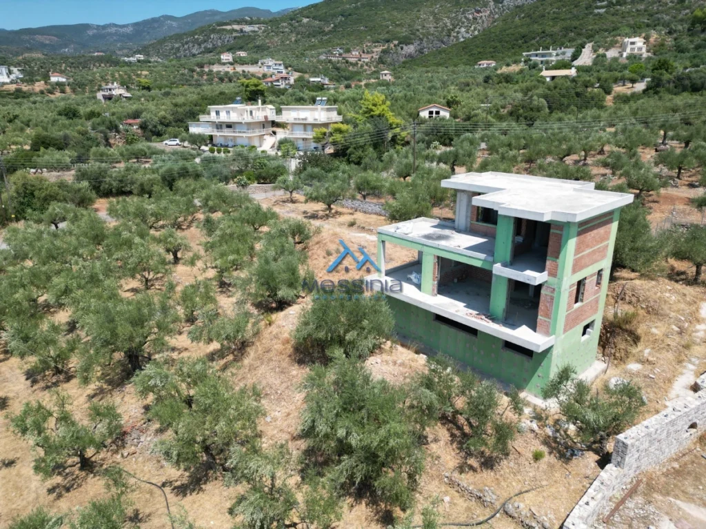 Κατοικία προς Πώληση, 200 τ.μ., Βεργα