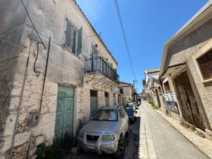 Κατοικία προς Πώληση, 300 τ.μ., Κορώνη