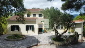 Κατοικία προς Πώληση, 240 τ.μ., Γαρδελαδεςι