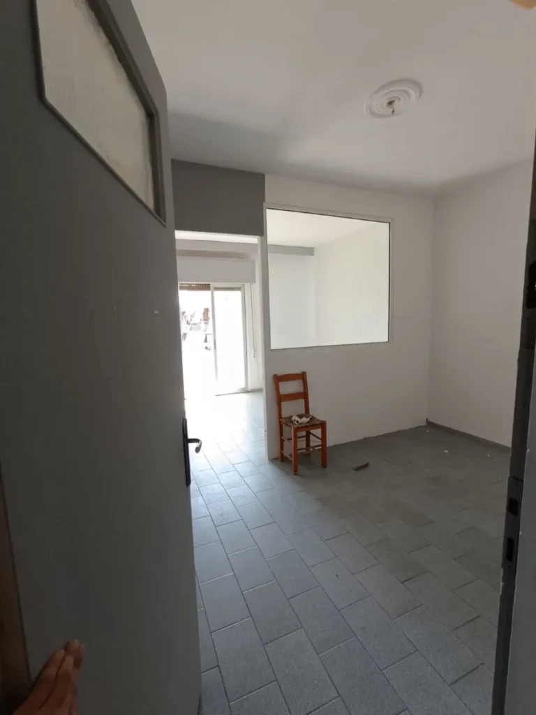 Γραφείο προς Ενοικίαση, 24 τ.μ., Τρίκαλα